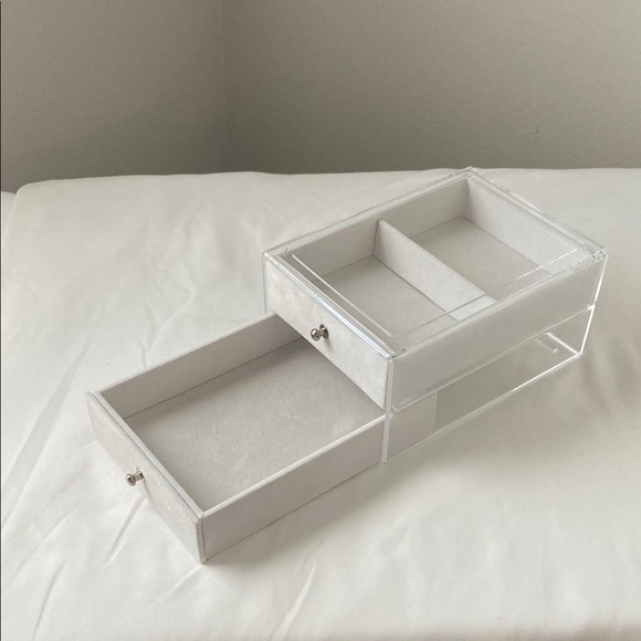 Acrylic Jewelry Organizer with Drawers - Picture 4 of 8